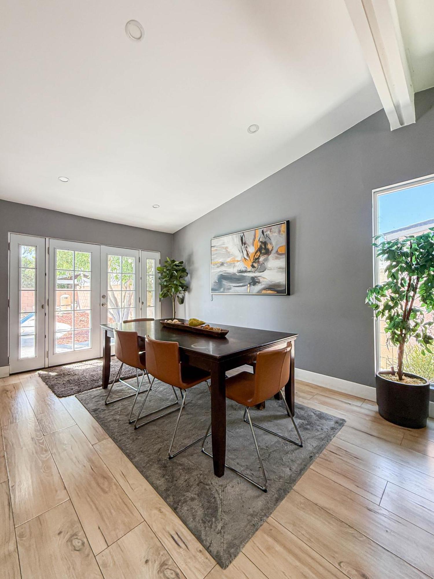 Luxurious 4br House With Swimming Pool -fb Los Angeles
